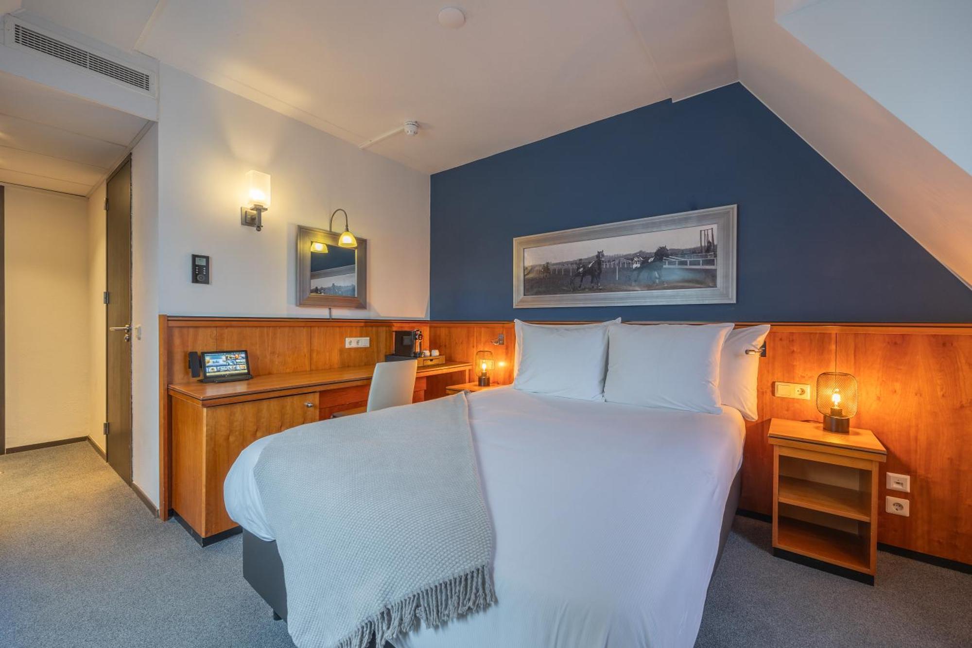 Van Der Valk Hotel Den Haag Wassenaar Bagian luar foto
